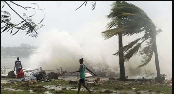 ঘণ্টায় ৯৫ কি.মি. বেগে ধেয়ে আসছে ঘূর্ণিঝড় ‘ফেথাই’