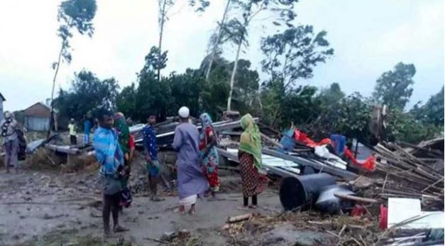 ঘূর্ণিঝড় ফণীর প্রভাবে লণ্ডভণ্ড চাঁদপুরের চরাঞ্চল