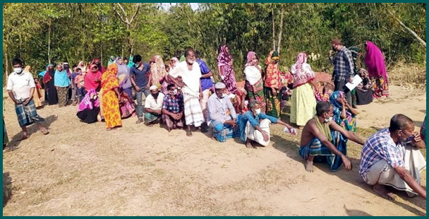 ত্রাণ না পেয়ে কাঁদতে কাঁদতে বাড়ি ফিরল তিন শতাধিক পরিবার