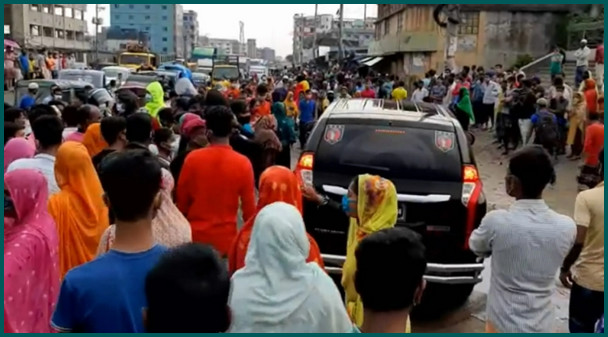 লকডাউন ভেঙে যে কারনে সড়কে জনতার ঢল