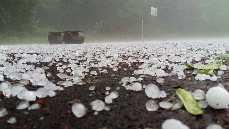 এইমাত্র পাওয়া: টানা ৩ দিন বজ্রসহ শিলাবৃষ্টি হতে পারে জানালো আবহাওয়া অফিস