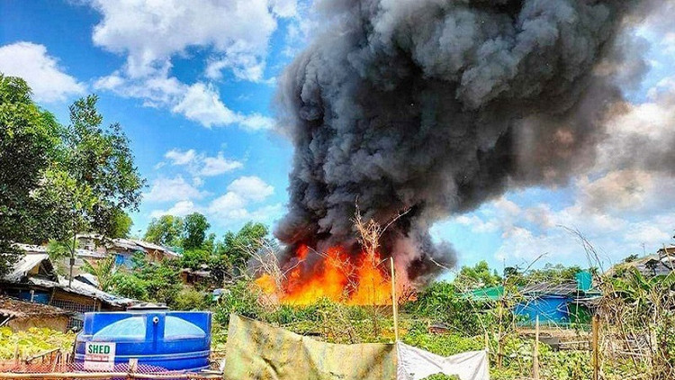 ৫০ মিনিটের আগুনে শেষ ২ শতাধিক ঘর