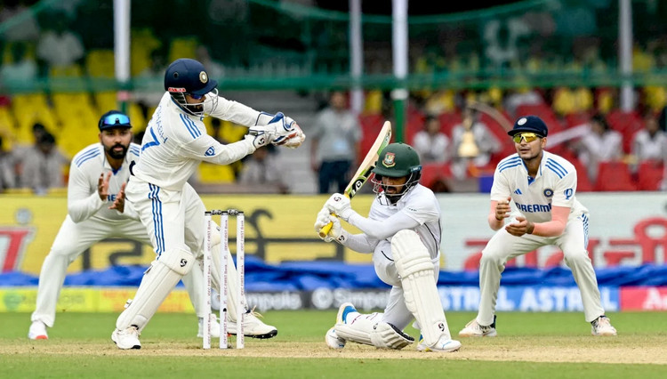 বৃষ্টির কারণে কানপুরে দ্বিতীয় দিনের খেলা পরিত্যক্ত