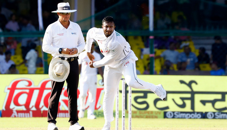 ব্রেকিং নিউজ: সাকিবের দেশের মাটিতে অবসর শঙ্কার মুখে