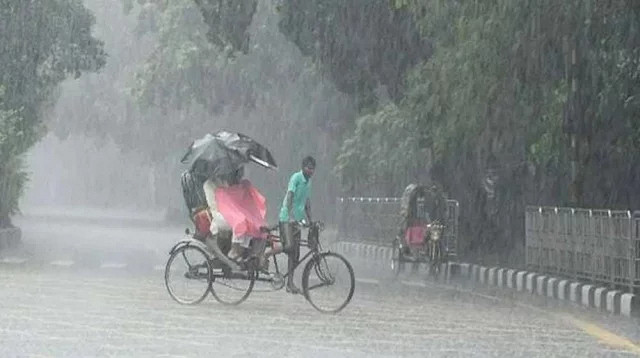 তিন দিনের আবহাওয়া পূর্বাভাস: দেশের বিভিন্ন স্থানে হালকা বৃষ্টির সম্ভাবনা