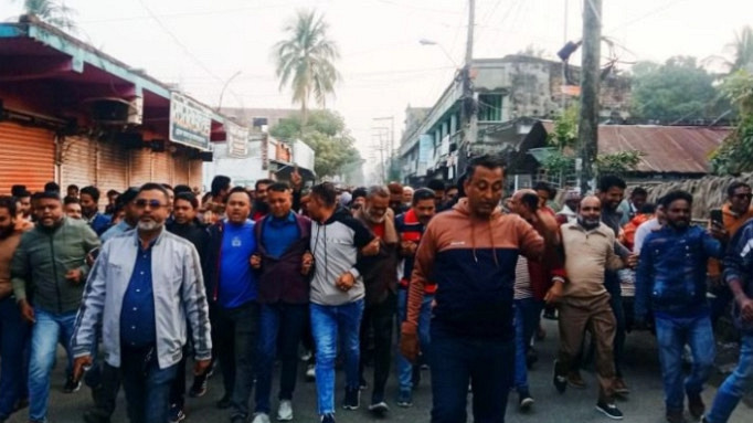 এইমাত্র পাওয়া: যে খবর পেয়ে আনন্দ মিছিল শুরু করে হাজার হাজার নেতাকর্মী