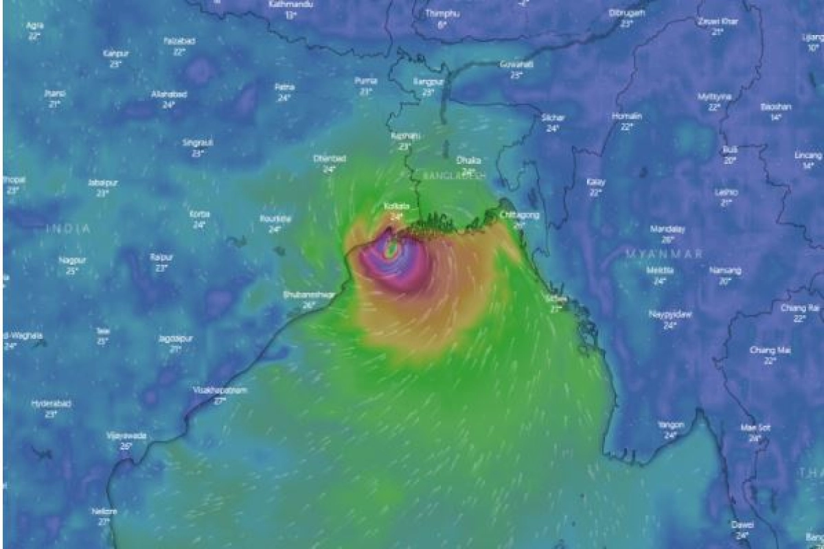 দুর্বল হয়ে পড়েছে বুলবুল, নামলো মহাবিপদ সংকেত