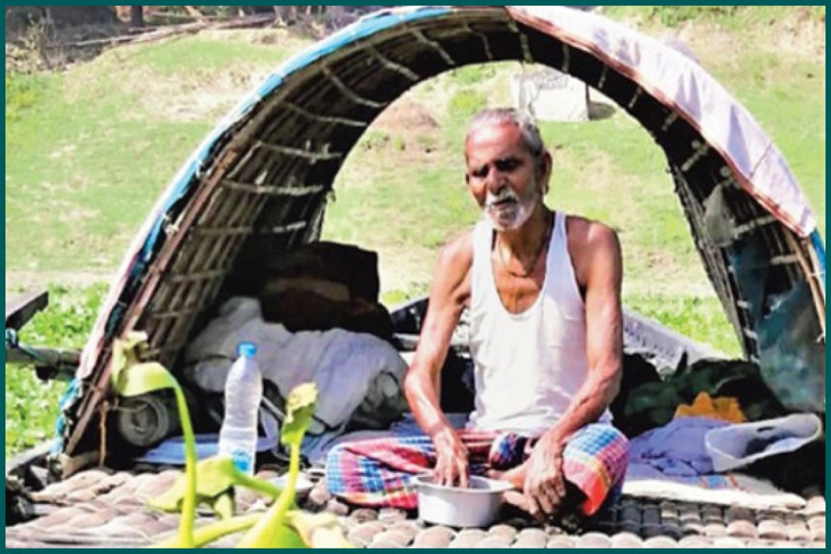 বাড়িতে জায়গা নেই তাই নৌকায় ‘হোম কোয়ারেন্টিন’