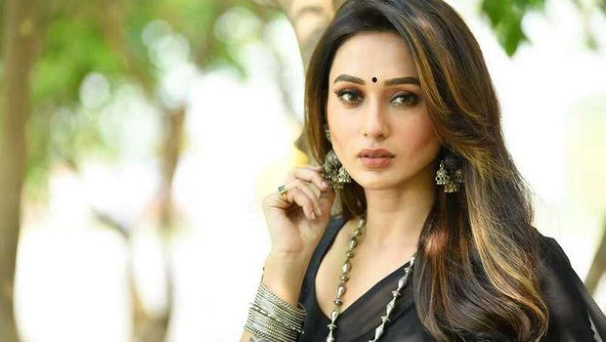 মিমির অভিযোগে গ্রেফতার দেব